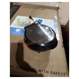 Holstein omelet maker