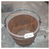 Wooden bucket