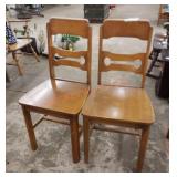 Set of dining chairs