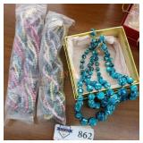 Vintage necklace lot