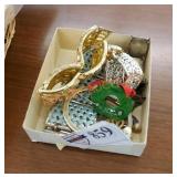 Vintage bracelets lot