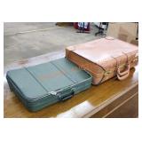 Vintage leather suitcase lot