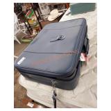 American tourister luggage set