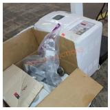 Breadmachine and vector strainer