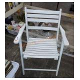 Folding patio chair