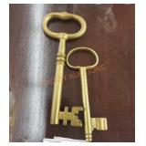 Vintage decorative brass keys
