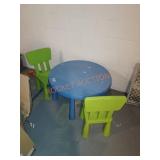 Kids plastic table and chair set