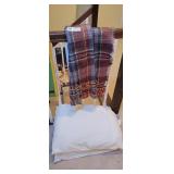 Blanket and pillow lot