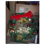 Xurisen 19" Modern Prelit Wreath