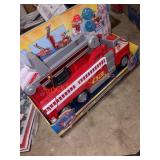 Paw patrol Marshall transforming city firetruck