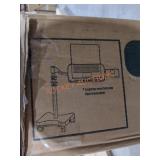 Levo Deluxe Laptop Workstation