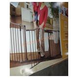 North States Deluxe Décor Gate