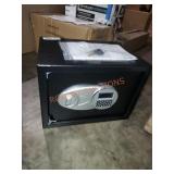 Amazon Basics 14L Security Safe