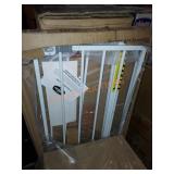 Regalo Metal Walk Through Gate