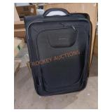 Amazon Basics Premium Softside Suitcase, Black