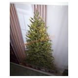 Home Decorators 7.5ft pre lit Christmas tree