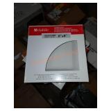 Daltile corner shelf 8in x 8in 2x bid