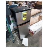 Magic chef mini fridge/freezer