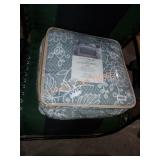 Modern threads queen comforter and sheet set