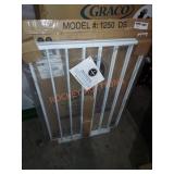 Regalo safety gate
