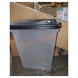 47 qt Plastic Storage Container
