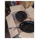 2 OXO Frying pans