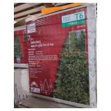 7.5ft Cedarburg Noble Fir LED Pre Lit Tree