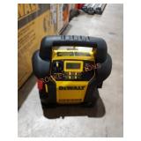 Dewalt Jumpstarter. 1400A, 120PSI, and 3.1A