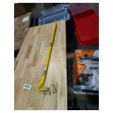 Dewalt 42" wreaking bar
