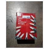 Home accents 300 clear incandescent mini lights