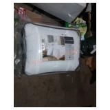 Madison Park queen 5 Piece comforter set