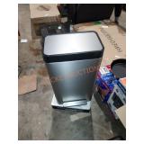 Kohler 8 gallon trash can