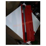 Tekton  torque wrench