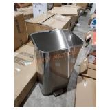 Glad 20gal step ladder