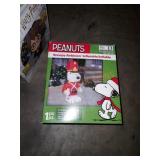 Peanuts snoopy airblown inflatable