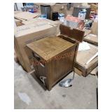 Monterey chairside table with USB