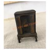 Majestic radio cast iron bank