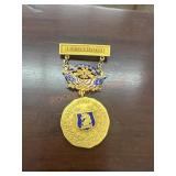 Marathon medal 14k gold owned by Carl w.