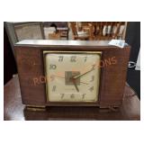 Vintage general electric small table  clock