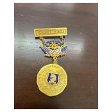 Marathon medal 14k gold owned by Carl w.