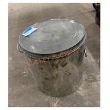 Vintage round tin with lid