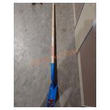 Razor-back Clean Out Shovel