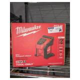 Milwaukee M12 Compact inflator