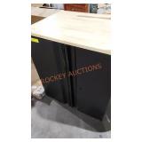 Husky tool cabinet apx 28 x 22 x 32 in