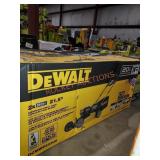 DEWALT 20V 21.5" Walk Behind Push Mower