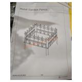 Fufu & Gaga Metal Garden Fence