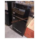 Frigidaire compact refrigerator-freezer