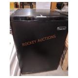 Magic Chef 2.6 cu ft compact refrigerator