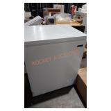 Magic Chef chest freezer 5.0 cf