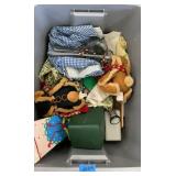 Miscellaneous household tote lot